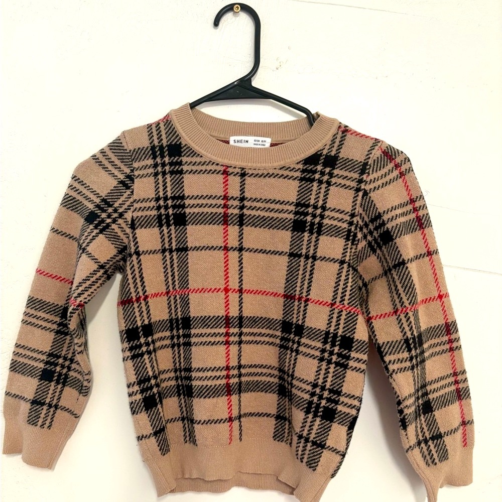 SHEIN Plaid Beige and Black Sweater Burberry Pattern Affordable but boujee!